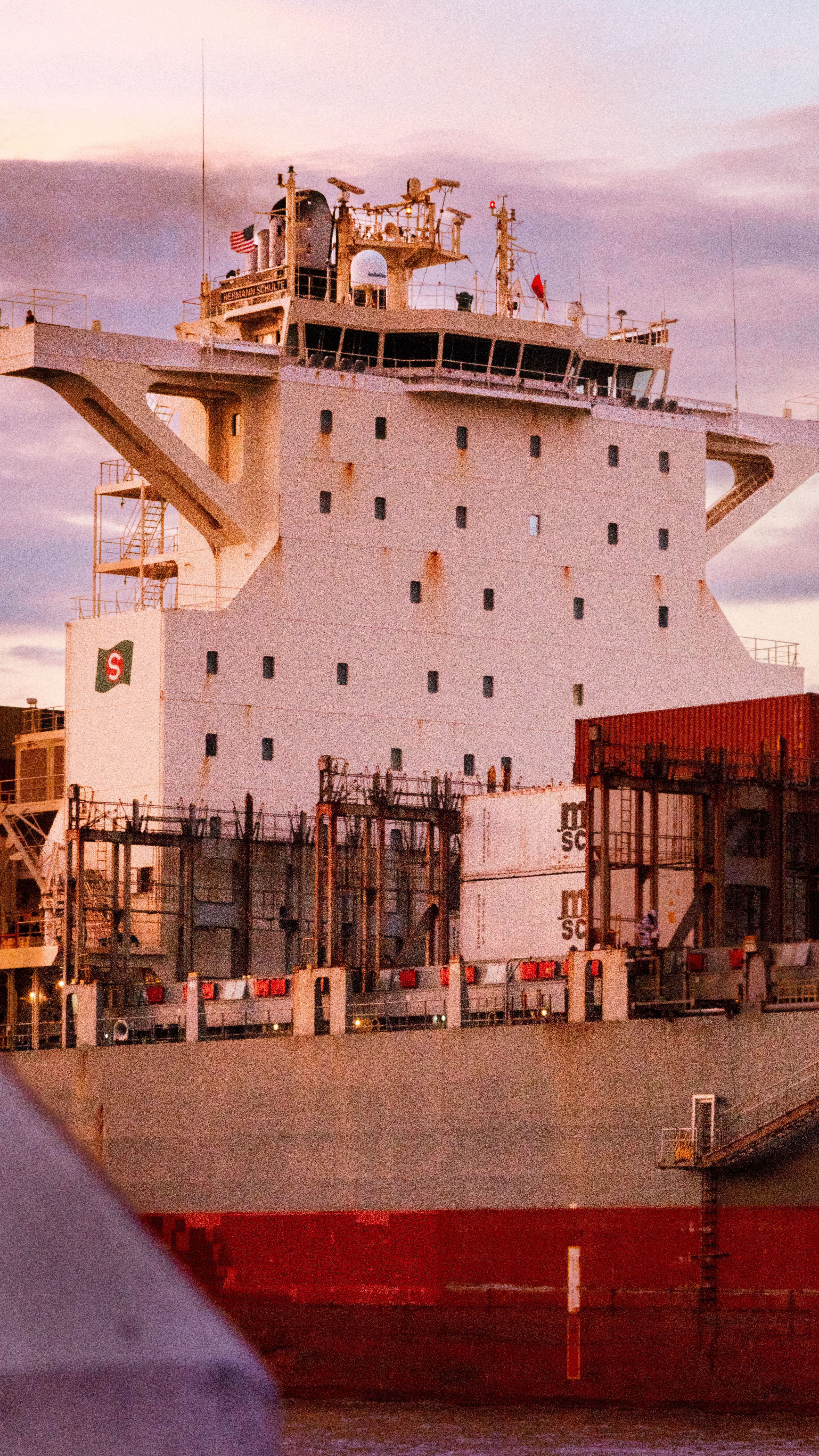 Cargo vessel